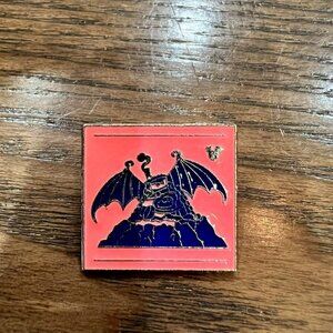 💛 (5/$35) - DISNEY 2014 Hidden Mickey Mater's Junkyard Jamboree Signs Pin (1/5)